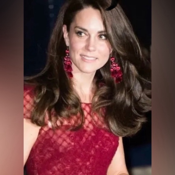 NWT ♠️kate spade♠️ Tassel Earrings… *PRETTY POMS*… As Seen on *PRINCESS KATE* ❤️ - Picture 2 of 6